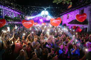Pink Lake Festival 2025: Vier Tage Queere Partystimmung am Wörthersee